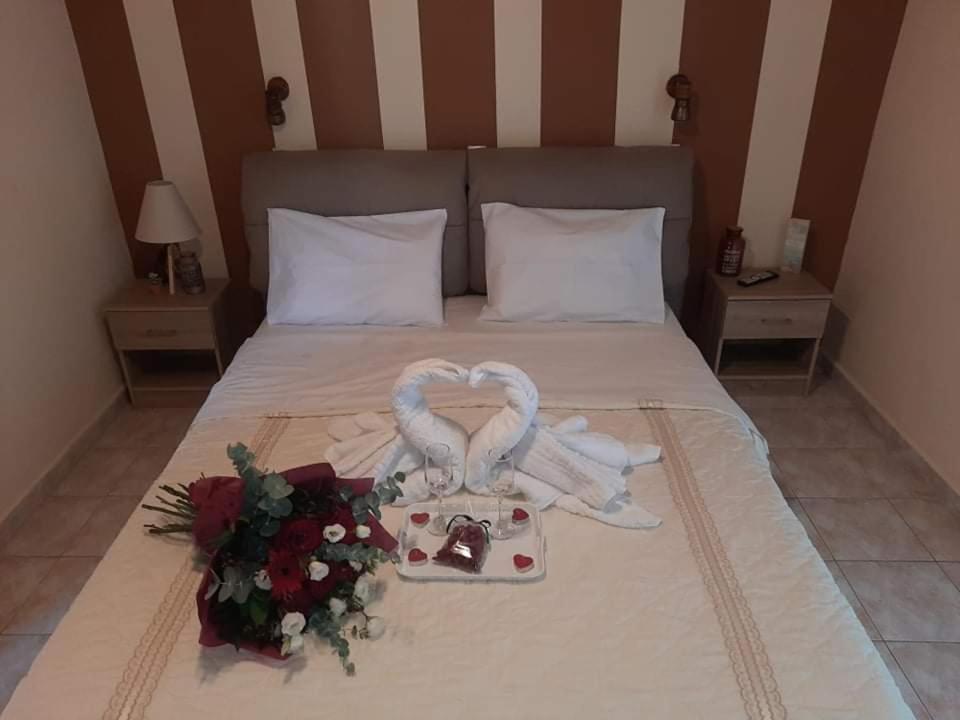 Marinos Studios At Lourdata Village Zewnętrze zdjęcie