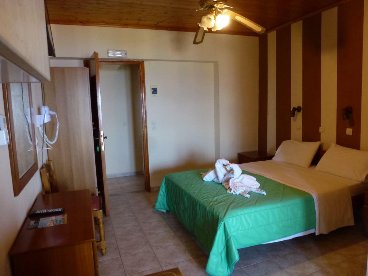 Marinos Studios At Lourdata Village Zewnętrze zdjęcie
