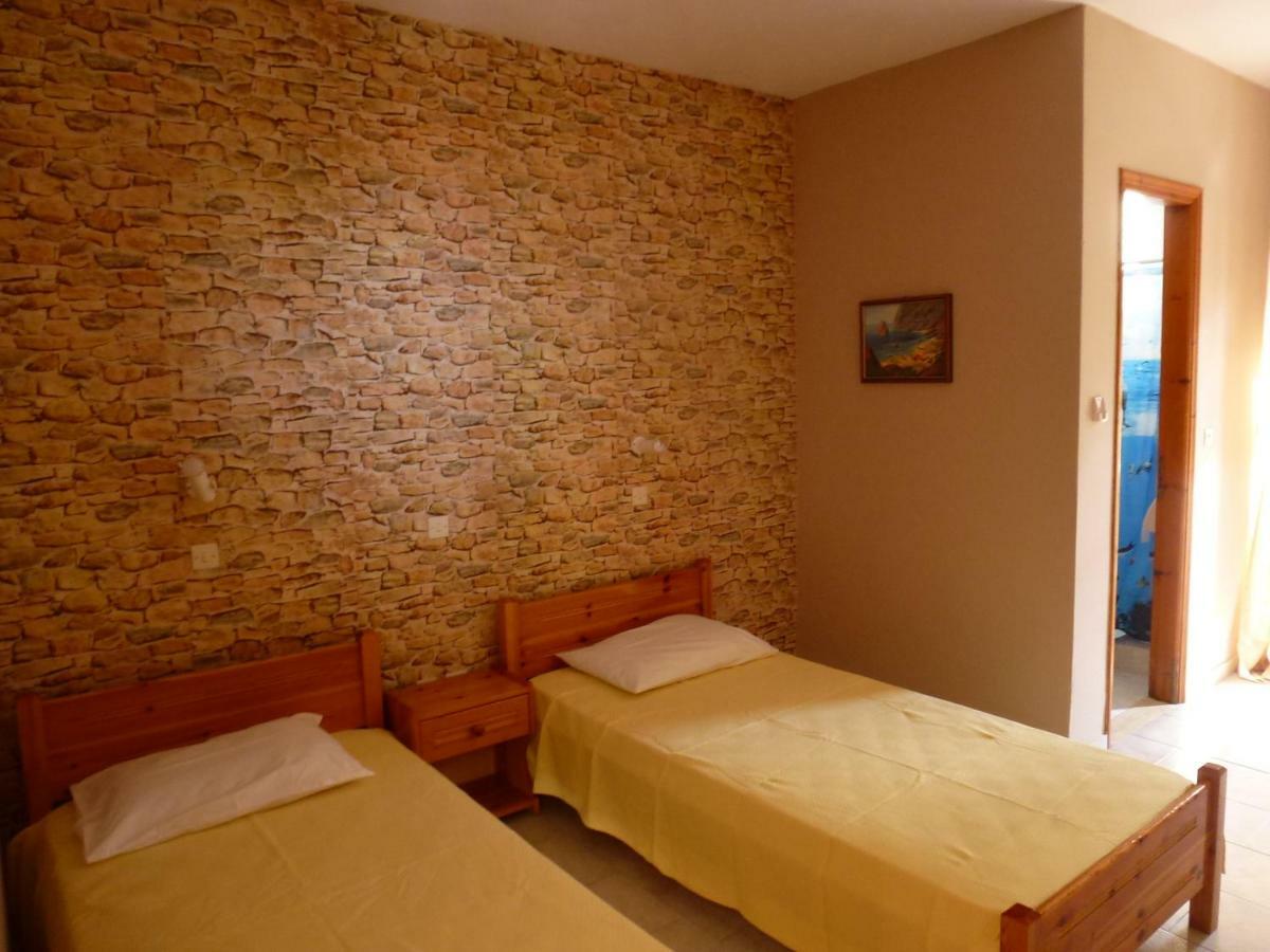 Marinos Studios At Lourdata Village Zewnętrze zdjęcie